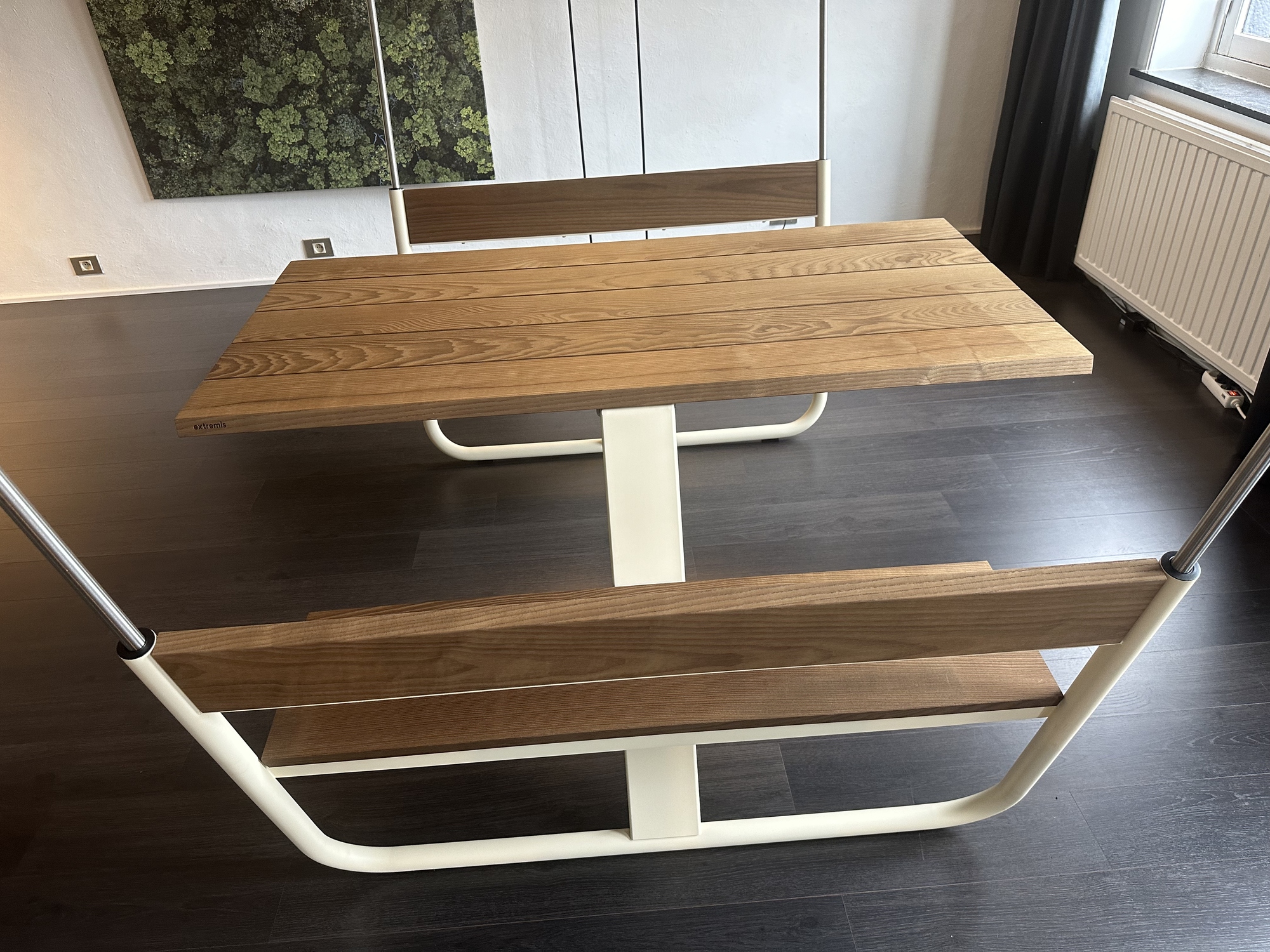 Extremis-Manille picnic tafel met banken en zonnescherm